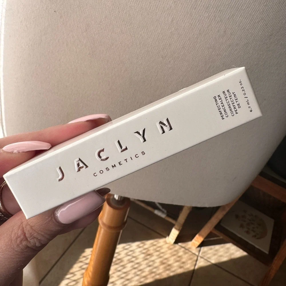 Jaclyn Cosmetics‎ Perfecting Concealer deep rich peach